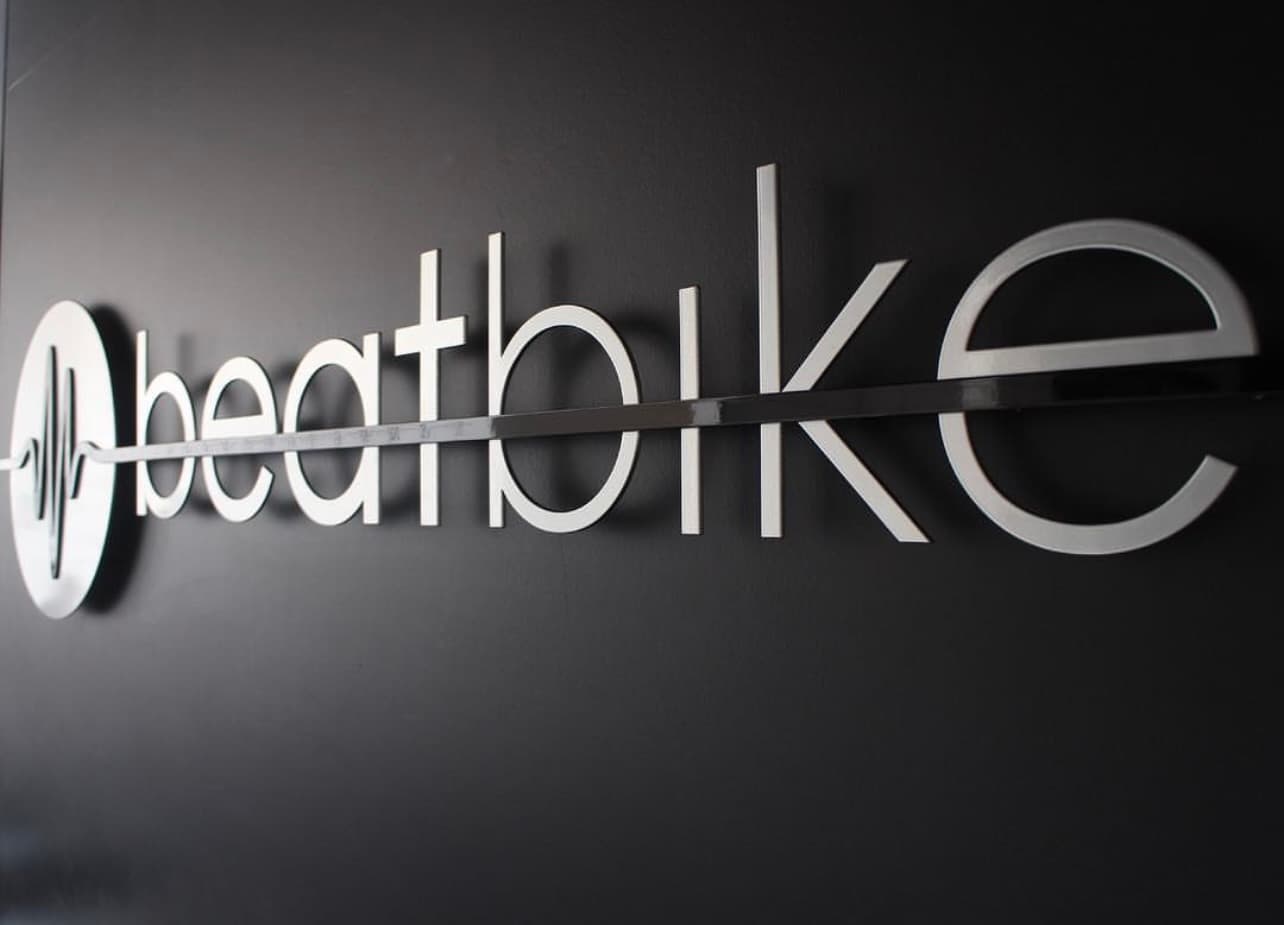 Beatbike wall sign